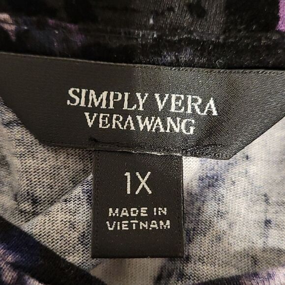 Simply Vera Wang velvet floral top - Picture 4 of 6